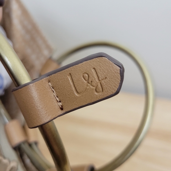 Elle Jae Gypset Painted Desert Ring Satchel in Dust Mesh Flower Detail Vegan - Picture 8 of 13